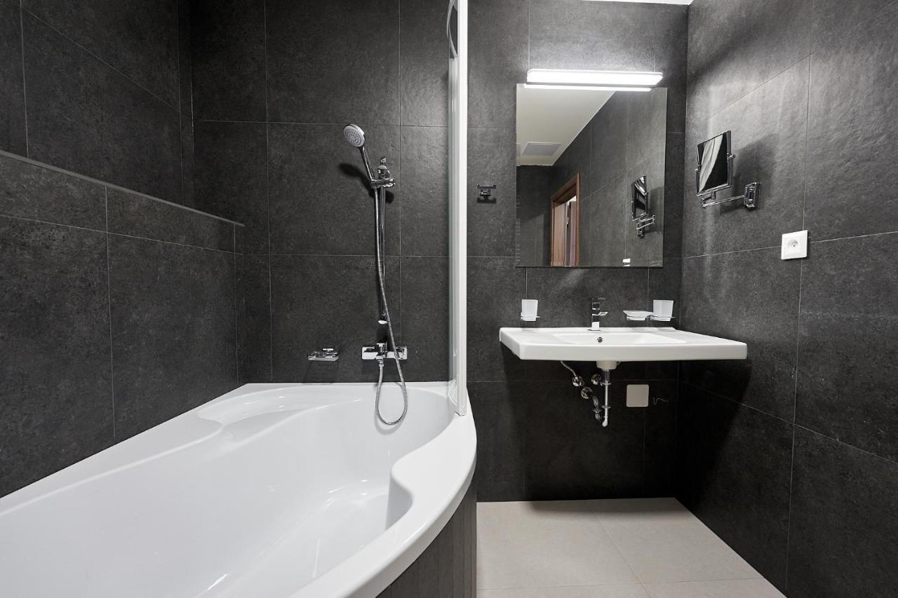 Wellness Hotel Queens Mariánské Lázně Εξωτερικό φωτογραφία