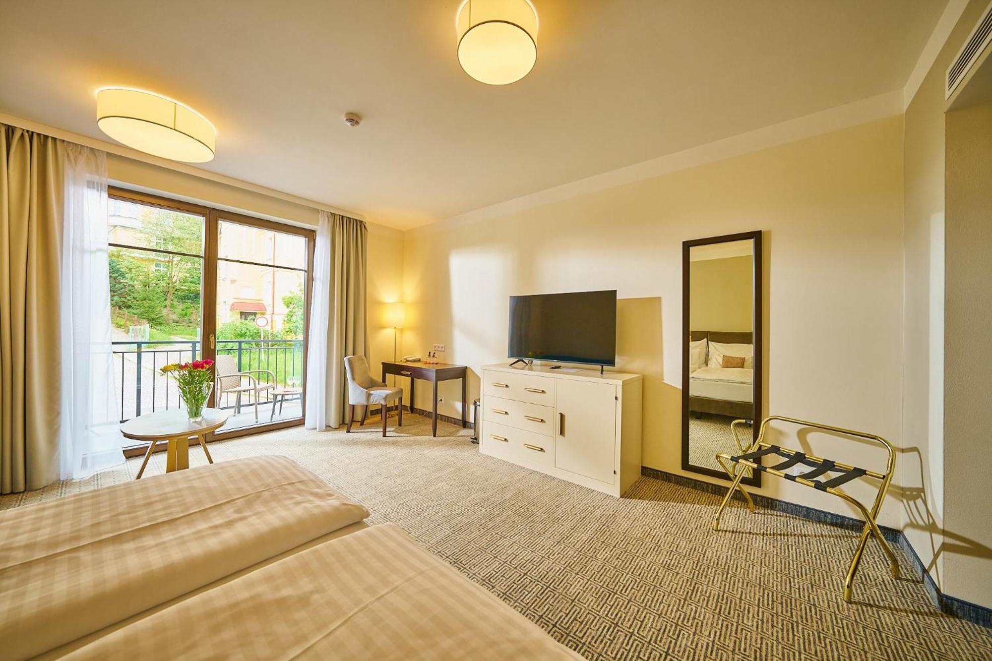 Wellness Hotel Queens Mariánské Lázně Εξωτερικό φωτογραφία