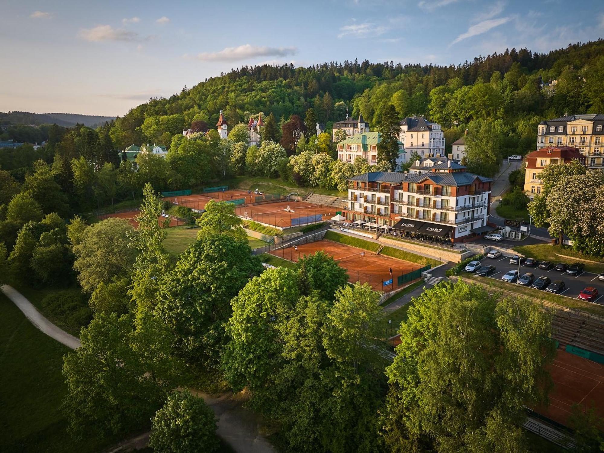 Wellness Hotel Queens Mariánské Lázně Εξωτερικό φωτογραφία